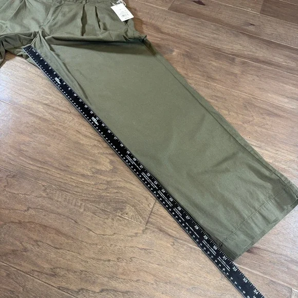 A New Day Women Olive Green Pleated Wide Leg Pants Size 12 - Picture 5 of 8